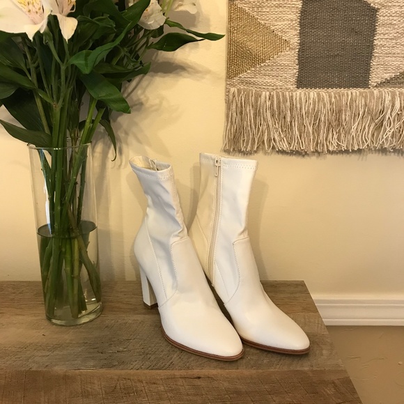 dolce vita booties white